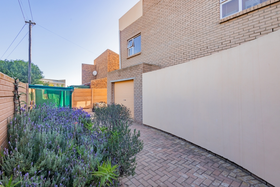 3 Bedroom Property for Sale in Strandfontein Western Cape
